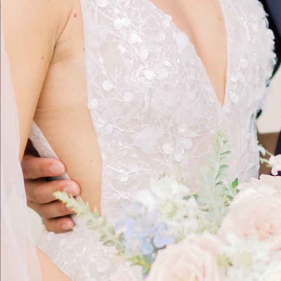 Inbal Dror Wedding Dress - Picture 2 of 6